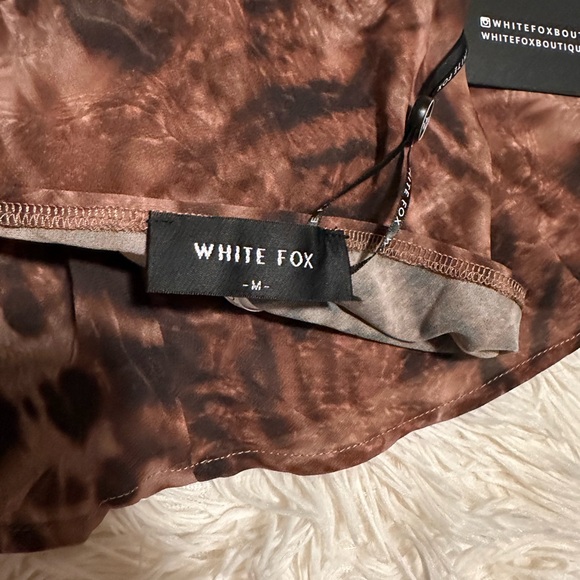 White Fox Boutique Mini Skirt - Picture 4 of 5